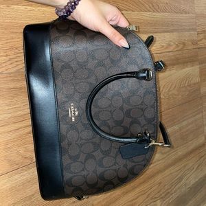 Coach crossbody leather bag | signature print